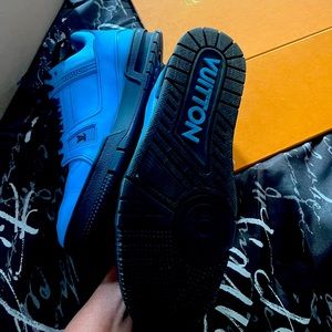 Authentic Louis Vuitton  Sneakers
